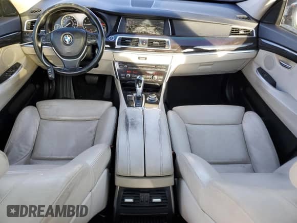 2010 BMW 5 Series 550i Gran Turismo с VIN WBASN4C55AC208428, выставлен на аукционе Copart как лот 67973385 с пробегом 135 394 миль миль и Списание • Salvage title. История ставок и продаж доступна на DreamBid. Изображение 8.