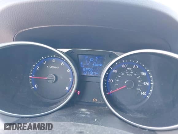 2014 Hyundai Tucson Limited with VIN KM8JU3AG6EU879652, listed as a IAAI auction lot 43390014 with 181,767 mi miles and . Bid and sale history available at DreamBid. Image 7.