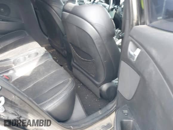 2013 Hyundai Veloster Turbo с VIN KMHTC6AE3DU158036, выставлен на аукционе IAAI как лот 43401490 с пробегом 142 089 миль миль и . История ставок и продаж доступна на DreamBid. Изображение 8.