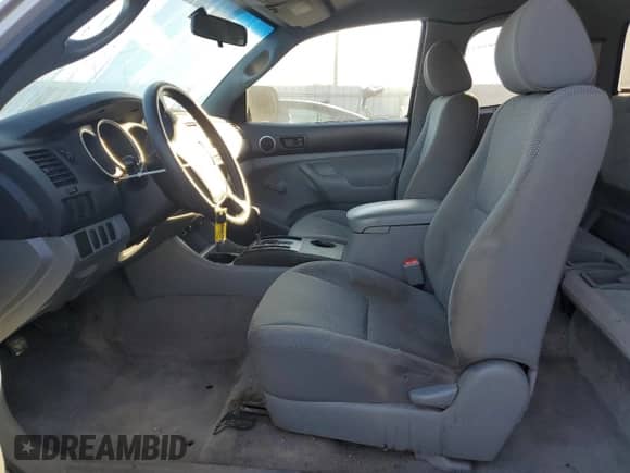 2006 Toyota Tacoma with VIN 5TETX22N66Z155805, listed as a Copart auction lot 87184975 with 251,117 mi miles and Salvage title. Bid and sale history available at DreamBid. Image 7.