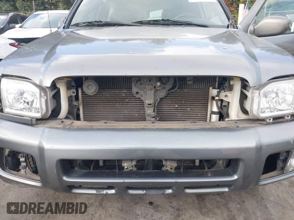 2004 Nissan Pathfinder SE with VIN JN8DR09X94W809804, listed as a IAAI auction lot 43310587 with 236,296 mi miles and . Bid and sale history available at DreamBid. Image 6.