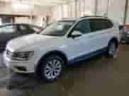 2019 Volkswagen Tiguan S z VIN 3VV1B7AX8KM116826, wystawiony jako Copart lot #86462005 z przebiegiem 80 414 mil mil oraz Szkoda całkowita • Salvage title. Historia ofert i sprzedaży dostępna na DreamBid. Obrazek 1.