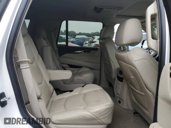 2020 Cadillac Escalade Luxury с VIN 1GYS4BKJ5LR223658, выставлен на аукционе Copart как лот 59128845 с пробегом Не указан миль и Списание • Salvage title. История ставок и продаж доступна на DreamBid. Изображение 11.