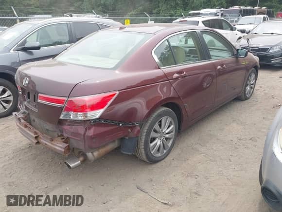 2011 Honda Accord EX-L с VIN 1HGCP2F85BA145664, выставлен на аукционе IAAI как лот 42850949 с пробегом 119 118 миль миль и . История ставок и продаж доступна на DreamBid. Изображение 4.