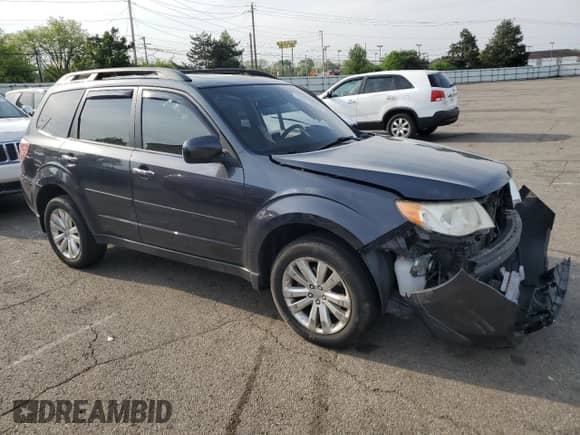 2013 Subaru Forester X Premium z VIN JF2SHADC0DH433371, wystawiony jako Copart lot #55215905 z przebiegiem 147 132 mil mil oraz Szkoda całkowita • Salvage title. Historia ofert i sprzedaży dostępna na DreamBid. Obrazek 4.