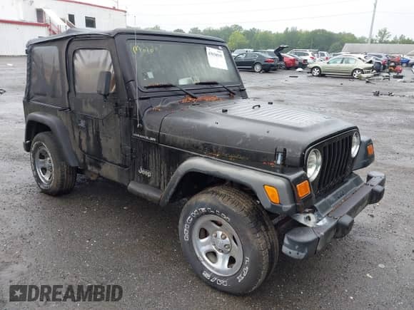 2002 Jeep Wrangler X z VIN 1J4FA39S22P758455, wystawiony jako IAAI lot #43038935 z przebiegiem Nie podano mil oraz . Historia ofert i sprzedaży dostępna na DreamBid. Obrazek 1.
