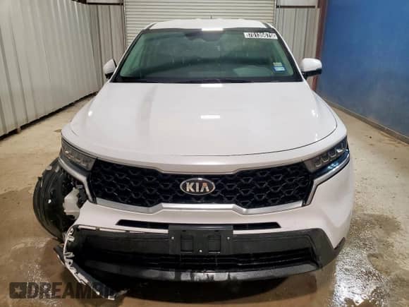 2021 Kia Sorento LX with VIN 5XYRGDLC5MG022690, listed as a Copart auction lot 70135675 with 109,113 mi miles and Clean title. Bid and sale history available at DreamBid. Image 5.