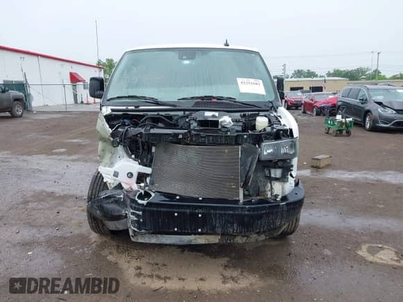 2024 Chevrolet Express Cargo с VIN 1GCWGAFP0R1250412, выставлен на аукционе IAAI как лот 42251682 с пробегом 9 199 миль миль и . История ставок и продаж доступна на DreamBid. Изображение 13.
