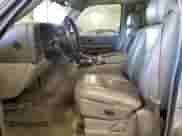 2004 Chevrolet Suburban LT z VIN 1GNFK16Z84J213236, wystawiony jako Copart lot #85944235 z przebiegiem 213 698 mil mil oraz Czysty tytuł • Clean title. Historia ofert i sprzedaży dostępna na DreamBid. Obrazek 7.