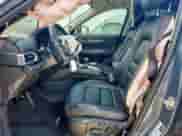 2024 Mazda CX-5 S Preferred z VIN JM3KFBCL5R0412704, wystawiony jako Copart lot #70064615 z przebiegiem Nie podano mil oraz Szkoda całkowita • Salvage title. Historia ofert i sprzedaży dostępna na DreamBid. Obrazek 7.