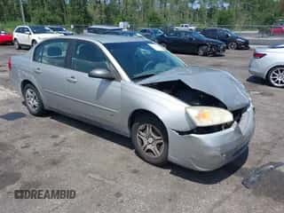 2008 Chevrolet Malibu Classic LS 1FL with VIN 1G1ZS58FX8F114192, listed as a IAAI auction lot 42734170 with 211,387 mi miles and . Bid and sale history available at DreamBid. Image 1.