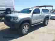 2007 Toyota Tacoma PreRunner z VIN 5TENX62N57Z390777, wystawiony jako IAAI lot #41973605 z przebiegiem 181 739 mil mil oraz . Historia ofert i sprzedaży dostępna na DreamBid. Obrazek 17.