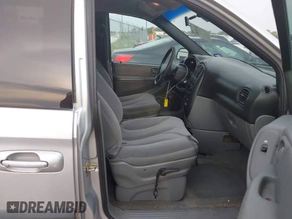 2005 Dodge Caravan SXT with VIN 1D4GP45R55B139970, listed as a IAAI auction lot 43149452 with 194,266 mi miles and . Bid and sale history available at DreamBid. Image 5.