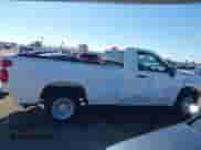 2021 Chevrolet Silverado 1500 Work Truck z VIN 3GCNWAEH3MG363709, wystawiony jako IAAI lot #42865578 z przebiegiem 8 879 mil mil oraz . Historia ofert i sprzedaży dostępna na DreamBid. Obrazek 14.