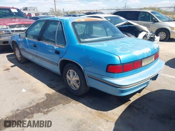 1992 Chevrolet Lumina z VIN 2G1WL54T8N1112827, wystawiony jako IAAI lot #42874561 z przebiegiem 199 022 mil mil oraz . Historia ofert i sprzedaży dostępna na DreamBid. Obrazek 3.