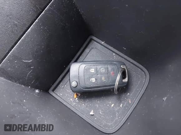 2011 Chevrolet Volt z VIN 1G1RD6E44BU102707, wystawiony jako IAAI lot #41094259 z przebiegiem 64 975 mil mil oraz . Historia ofert i sprzedaży dostępna na DreamBid. Obrazek 11.