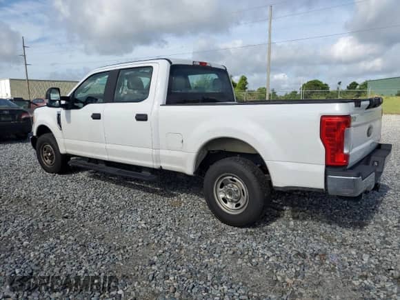 2017 Ford F-250 XL с VIN 1FT7W2A63HEE60828, выставлен на аукционе Copart как лот 61191275 с пробегом 248 325 миль миль и Списание • Salvage title. История ставок и продаж доступна на DreamBid. Изображение 2.