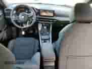 2024 Dodge Hornet R/T z VIN ZACPDFCW1R3A28703, wystawiony jako Copart lot #88434795 z przebiegiem 19 761 mil mil oraz Czysty tytuł • Clean title. Historia ofert i sprzedaży dostępna na DreamBid. Obrazek 8.