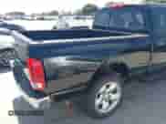 2004 Dodge 1500 SLT z VIN 1D7HA18N84S584301, wystawiony jako IAAI lot #42871174 z przebiegiem 165 090 mil mil oraz . Historia ofert i sprzedaży dostępna na DreamBid. Obrazek 6.