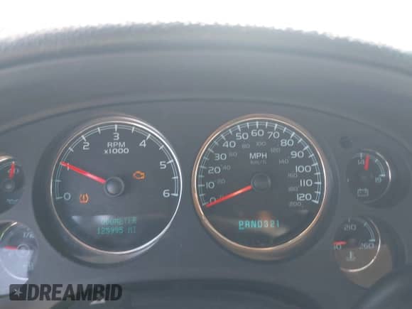 2008 Chevrolet Tahoe 3LT с VIN 1GNFK13008R270351, выставлен на аукционе IAAI как лот 43255718 с пробегом 125 995 миль миль и . История ставок и продаж доступна на DreamBid. Изображение 7.