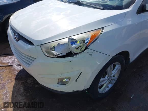 2013 Hyundai Tucson GLS z VIN KM8JU3AC0DU654168, wystawiony jako IAAI lot #43388859 z przebiegiem 186 394 mil mil oraz . Historia ofert i sprzedaży dostępna na DreamBid. Obrazek 6.