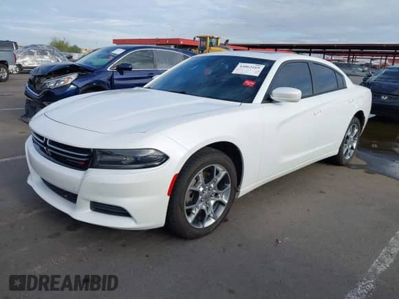 2015 Dodge Charger SE with VIN 2C3CDXFG2FH746053, listed as a IAAI auction lot 43062169 with 73,361 mi miles and . Bid and sale history available at DreamBid. Image 2.