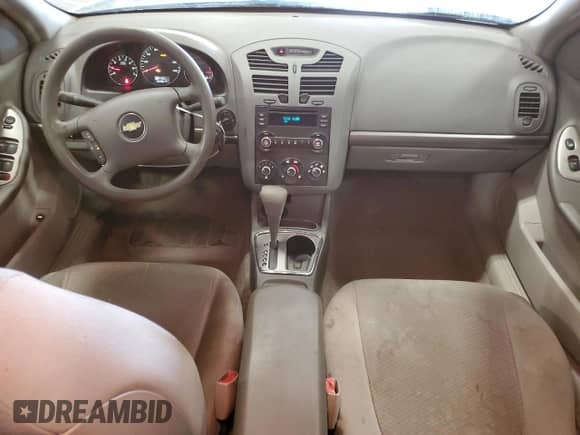 2006 Chevrolet Malibu 1LS z VIN 1G1ZS51F06F222022, wystawiony jako Copart lot #60432685 z przebiegiem 203 901 mil mil oraz Czysty tytuł • Clean title. Historia ofert i sprzedaży dostępna na DreamBid. Obrazek 8.