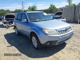 2011 Subaru Forester X Limited z VIN JF2SHAFC5BH769656, wystawiony jako IAAI lot #42309166 z przebiegiem 181 958 mil mil oraz . Historia ofert i sprzedaży dostępna na DreamBid. Obrazek 1.