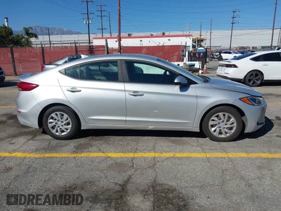 2017 Hyundai Elantra SE с VIN 5NPD74LF7HH093201, выставлен на аукционе IAAI как лот 43459196 с пробегом 79 102 миль миль и . История ставок и продаж доступна на DreamBid. Изображение 13.