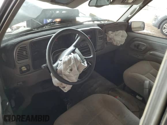 1998 Chevrolet Tahoe с VIN 3GNEC18R3WG122904, выставлен на аукционе Copart как лот 57752554 с пробегом 229 646 миль миль и Списание • Salvage title. История ставок и продаж доступна на DreamBid. Изображение 8.