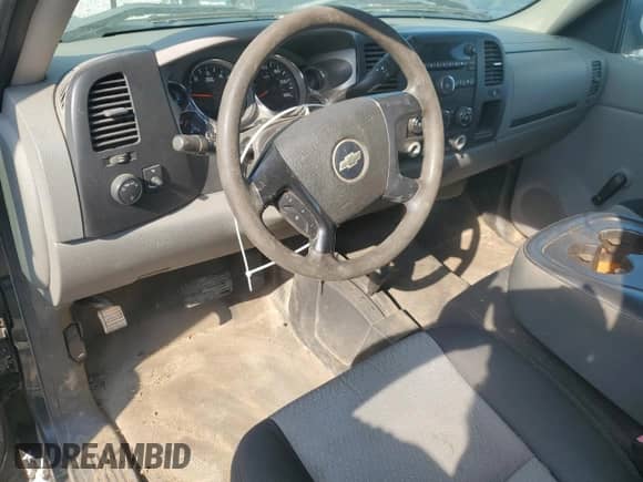 2008 Chevrolet Silverado 2500HD 1LT z VIN 1GCHK24KX8E117619, wystawiony jako Copart lot #72045005 z przebiegiem 148 231 mil mil oraz Czysty tytuł • Clean title. Historia ofert i sprzedaży dostępna na DreamBid. Obrazek 8.