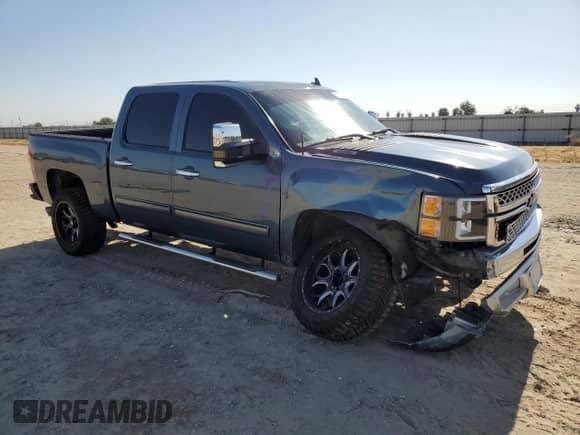 2012 Chevrolet Silverado 1500 LS z VIN 3GCPCREA1CG224955, wystawiony jako Copart lot #68713195 z przebiegiem 105 680 mil mil oraz Szkoda całkowita • Salvage title. Historia ofert i sprzedaży dostępna na DreamBid. Obrazek 4.
