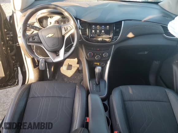 2022 Chevrolet Trax LT with VIN KL7CJPSM2NB569234, listed as a Copart auction lot 81666315 with 16,922 mi miles and Clean title. Bid and sale history available at DreamBid. Image 8.