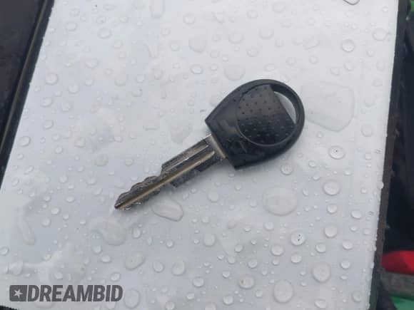 2007 Chevrolet Aveo с VIN KL1TD55647B160576, выставлен на аукционе IAAI как лот 41610551 с пробегом 225 444 миль миль и . История ставок и продаж доступна на DreamBid. Изображение 11.