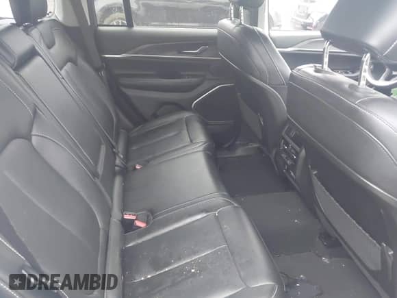 2023 Jeep Grand Cherokee Limited with VIN 1C4RJHBG7PC653561, listed as a IAAI auction lot 42726051 with 29,934 mi miles and . Bid and sale history available at DreamBid. Image 8.