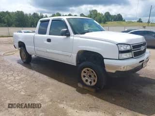 2006 Chevrolet Silverado 1500 Work Truck с VIN 1GCEC19V76Z263186, выставлен на аукционе IAAI как лот 42892675 с пробегом Не указан миль и . История ставок и продаж доступна на DreamBid. Изображение 1.