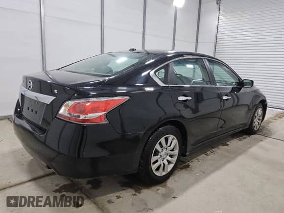 2015 Nissan Altima 2.5 with VIN 1N4AL3AP7FC187047, listed as a Copart auction lot 83862975 with 147,018 mi miles and Clean title. Bid and sale history available at DreamBid. Image 3.