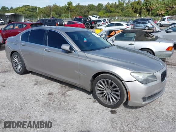 2011 BMW 7 Series 740i with VIN WBAKA4C50BC612511, listed as a IAAI auction lot 43550829 with 160,782 mi miles and . Bid and sale history available at DreamBid. Image 1.