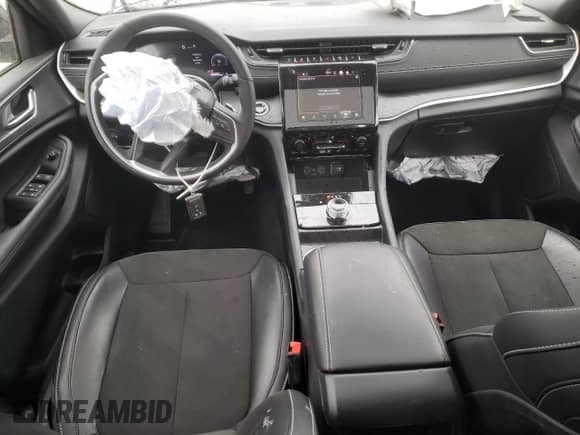 2025 Jeep Grand Cherokee Laredo with VIN 1C4RJHAG4SC264533, listed as a Copart auction lot 53165285 with 5,273 mi miles and Salvage title. Bid and sale history available at DreamBid. Image 8.