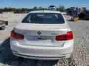 2018 BMW 3 Series 330i xDrive z VIN WBA8D9C54JEM32000, wystawiony jako Copart lot #85839215 z przebiegiem 60 653 mil mil oraz Szkoda całkowita • Salvage title. Historia ofert i sprzedaży dostępna na DreamBid. Obrazek 6.