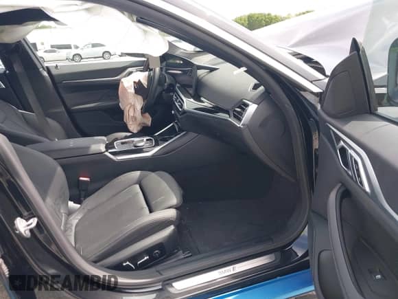 2024 BMW i4 eDrive40 with VIN WBY73AW01RFT39197, listed as a IAAI auction lot 42690098 with 9,105 mi miles and . Bid and sale history available at DreamBid. Image 5.