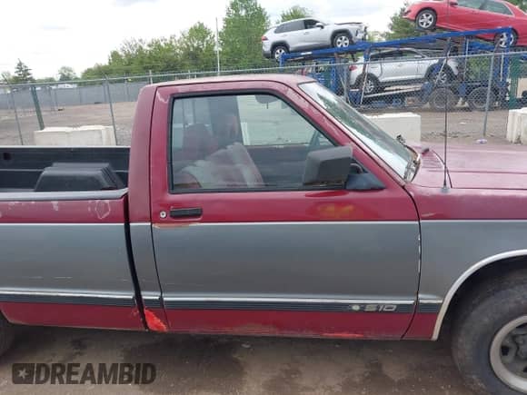 1992 Chevrolet S-10 с VIN 1GCCS14R2N8185229, выставлен на аукционе IAAI как лот 42268728 с пробегом 156 784 миль миль и . История ставок и продаж доступна на DreamBid. Изображение 12.