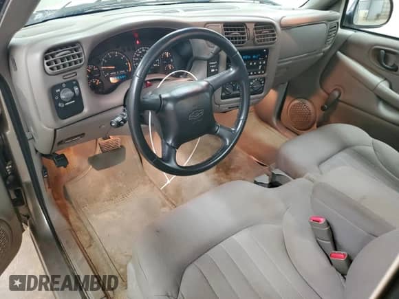 2003 Chevrolet S-10 LS с VIN 1GCCS14H738118484, выставлен на аукционе Copart как лот 73478974 с пробегом 49 852 миль миль и Списание • Salvage title. История ставок и продаж доступна на DreamBid. Изображение 8.