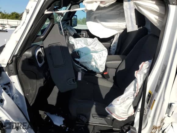 2025 Jeep Wrangler Sport S с VIN 1C4PJXDN0SW555394, выставлен на аукционе Copart как лот 68128005 с пробегом 5 204 миль миль и Списание • Salvage title. История ставок и продаж доступна на DreamBid. Изображение 7.