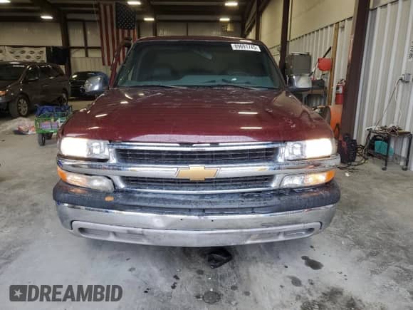 2002 Chevrolet Silverado 1500 LS with VIN 2GCEC19V121139126, listed as a Copart auction lot 89691745 with 299,579 mi miles and Salvage title. Bid and sale history available at DreamBid. Image 5.