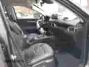 2024 Mazda CX-5 S Preferred z VIN JM3KFBCM6R0417435, wystawiony jako IAAI lot #42401971 z przebiegiem 17 451 mil mil oraz . Historia ofert i sprzedaży dostępna na DreamBid. Obrazek 5.