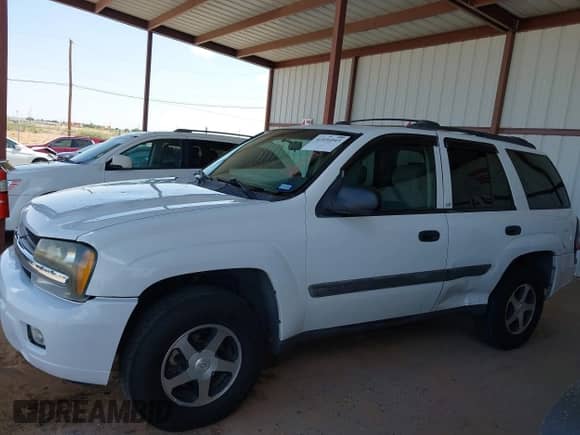 2004 Chevrolet TrailBlazer LT with VIN 1GNDS13S342160020, listed as a IAAI auction lot 42536043 with 146,938 mi miles and . Bid and sale history available at DreamBid. Image 14.