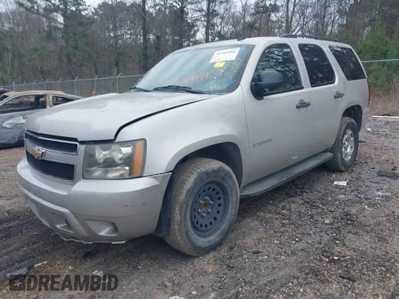 2009 Chevrolet Tahoe LS с VIN 1GNFC13CX9R215589, выставлен на аукционе IAAI как лот 41709494 с пробегом 268 992 миль миль и . История ставок и продаж доступна на DreamBid. Изображение 2.