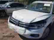 2015 Volkswagen Tiguan S with VIN WVGAV7AX8FW567004, listed as a IAAI auction lot 43396121 with 109,393 mi miles and . Bid and sale history available at DreamBid. Image 6.