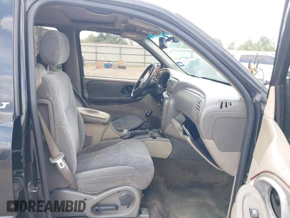 2003 Chevrolet TrailBlazer LT with VIN 1GNDS13S632362400, listed as a IAAI auction lot 43296291 with 134,160 mi miles and . Bid and sale history available at DreamBid. Image 5.
